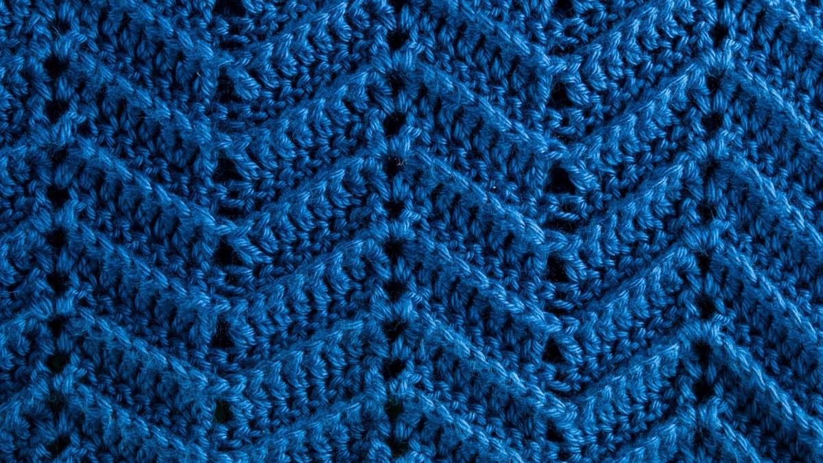 V stitch crochet blanket