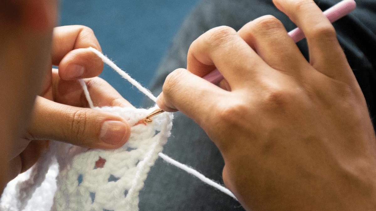 how to decrease c2c crochet